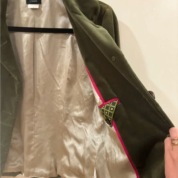 J.Crew Olive Green Velvet Blazer – Size 4 – Tailored Fit, Fully Lined - Picture 10 of 10